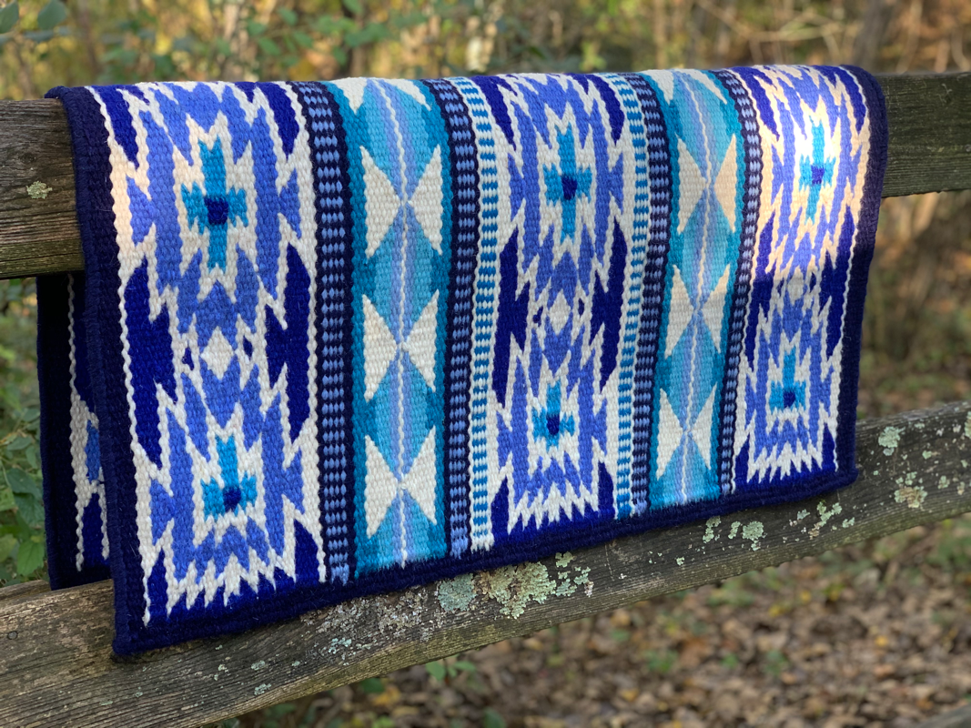 Couverture De Selle Yucca Flats – Flèches Bleues, Tissée Main, Neuve