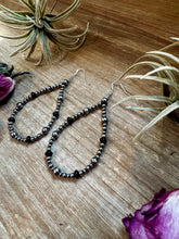 Load image into Gallery viewer, Sterling Silver Pearl & Black Onyx Teardrop Earrings