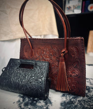 Load image into Gallery viewer, The Amy