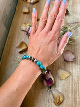 Load image into Gallery viewer, Sterling Silver Spiderweb Kingman Turquoise & Ponca Pearl Memory Wire Bracelet – Fits Up to 9” Wrist – Artist Jason Ogg