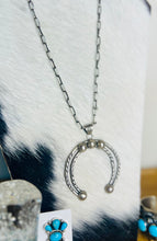 Load image into Gallery viewer, Handmade Naja Pendant &amp; Paperclip Chain Set
