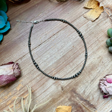 Load image into Gallery viewer, 14 inch Graduated Sterling Silver Pearl Choker
