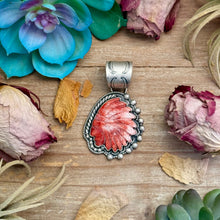 Load image into Gallery viewer, 83 - Sterling Silver Red Spiny Oyster Chief Head Pendant by Shay Pfeiffer

