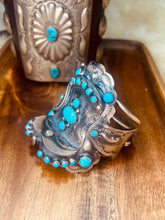 Load image into Gallery viewer, The Saddle Cuff
