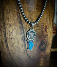 Load image into Gallery viewer, Golden Hills Pendant/Pearl Set
