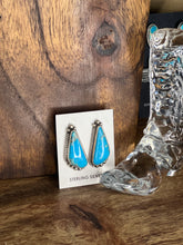 Load image into Gallery viewer, Elouise Kee Kingman Earrings
