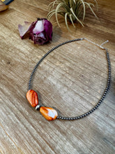 Load image into Gallery viewer, 14" Spiny Oyster &amp; Sterling Silver Pearl Choker – 3mm &amp; 10mm
