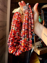 Load image into Gallery viewer, BE BOLD - 22-Inch Spiny Oyster &amp; Wampum Statement Necklace with Sterling Silver Pearls
