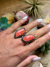 Load image into Gallery viewer, MJ Ring - Spiny Oyster Free Form Adjustable Ring
