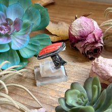 Load image into Gallery viewer, MJ Ring - Spiny Oyster Free Form Adjustable Ring
