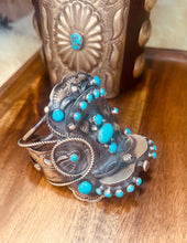 Load image into Gallery viewer, The Saddle Cuff
