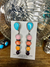 Load image into Gallery viewer, Day Dreamer Dangle Earrings
