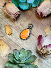 Load image into Gallery viewer, MJ Orange Spiny Oyster Sterling Silver Pendant – Teardrop

