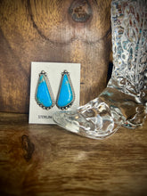 Load image into Gallery viewer, Elouise Kee Kingman Earrings
