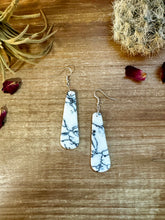 Load image into Gallery viewer, White block white tear drop earrings
